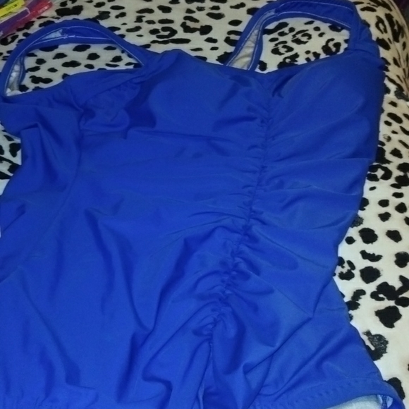 Bathing suit - Picture 4 of 4